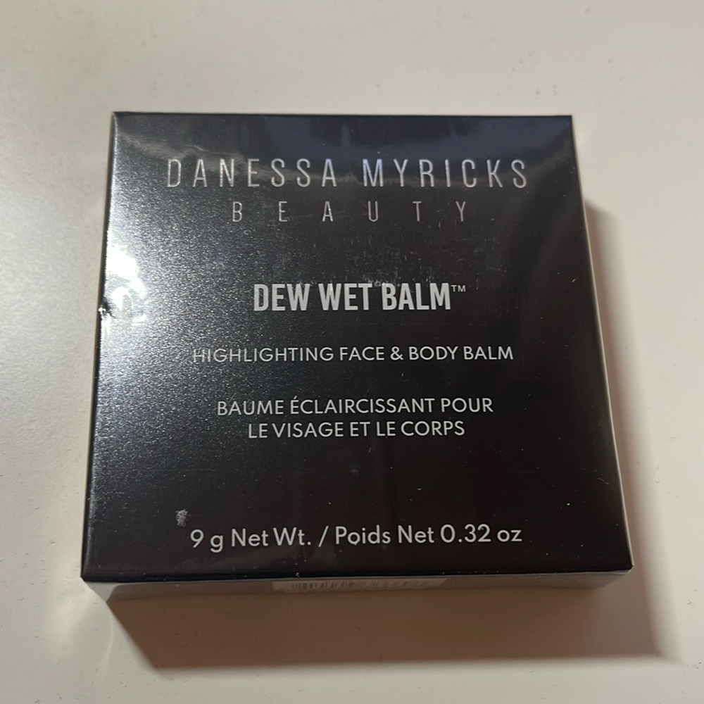 Danessa Myricks highlighter